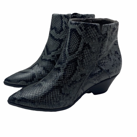 NIB Miz Mooz Landry Snake Grey Size 37